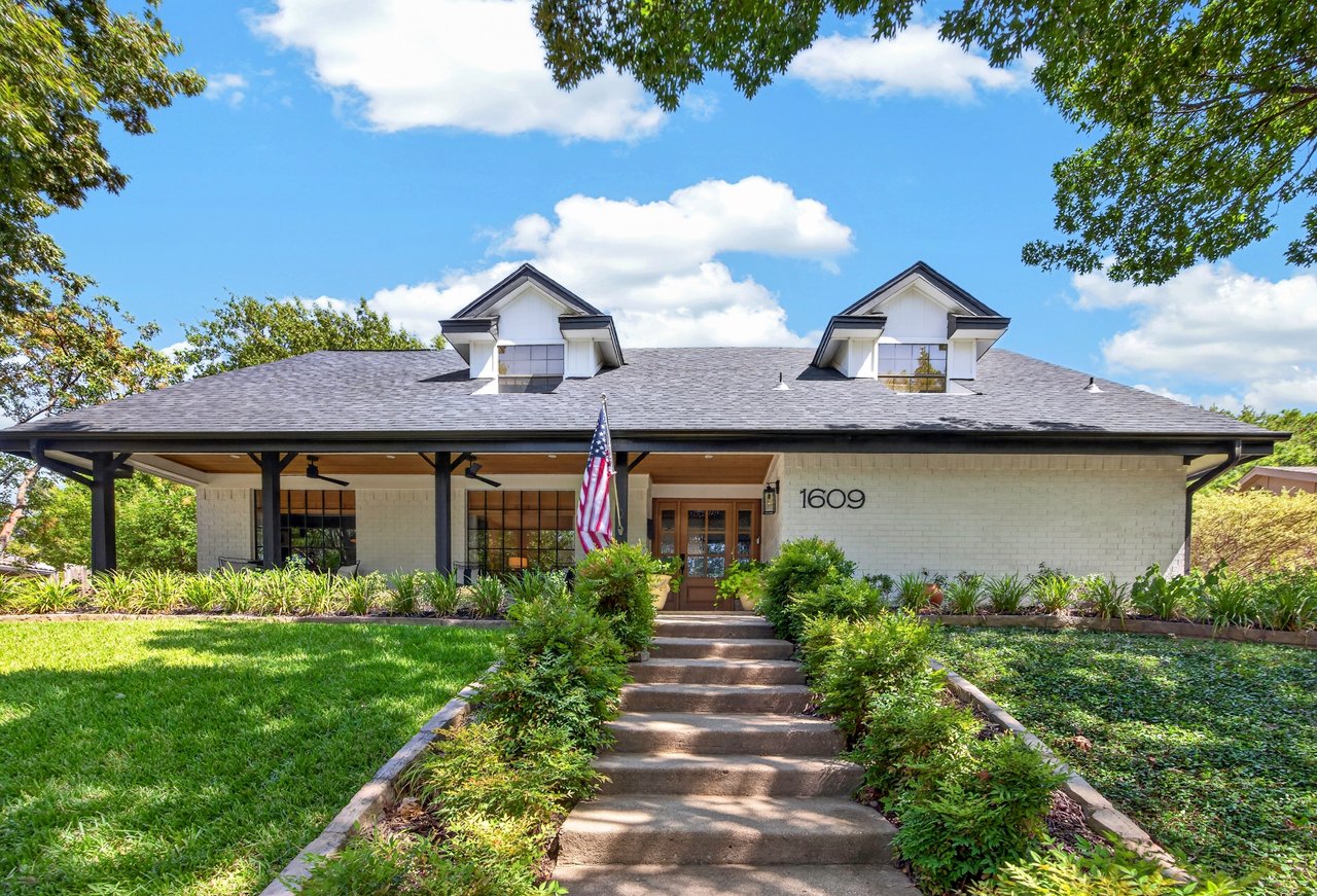 Fully Renovated Ridgmar Home