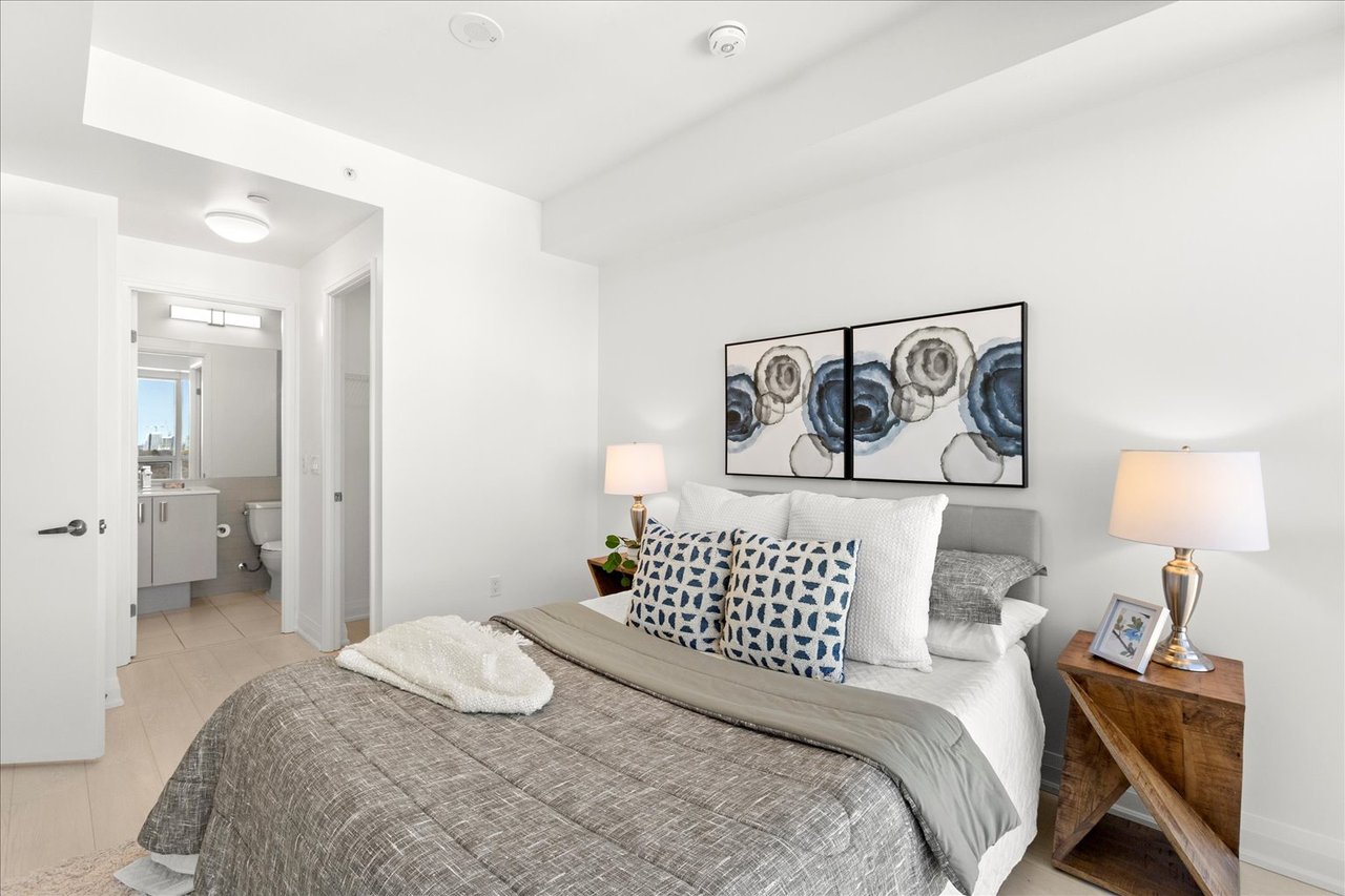 #1009-10 Gibbs Road 
