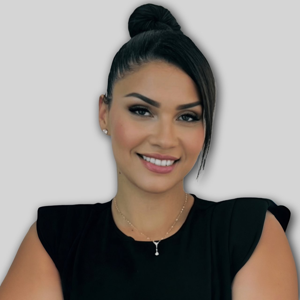 Yelismar Colon Port St Lucie, FL Real Estate Agent Headshot