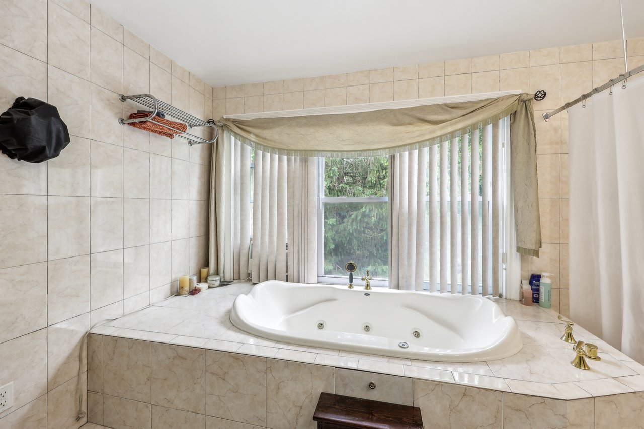 63 Bonnie Meadow Rd.