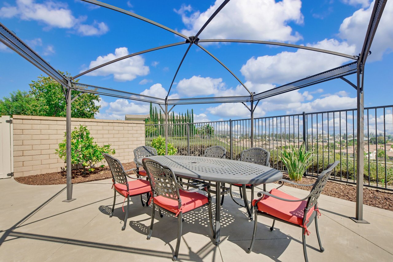 864 E Manresa Drive