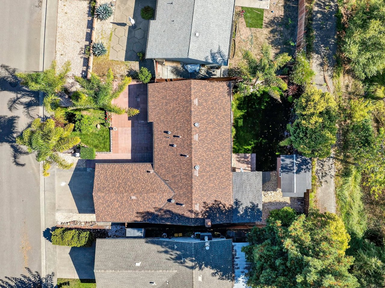 844 Cedarwood Ln