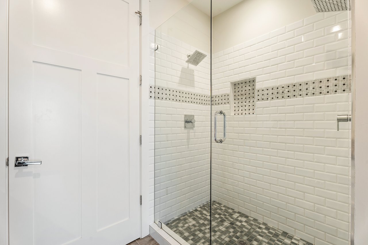 3401 N 34TH Place