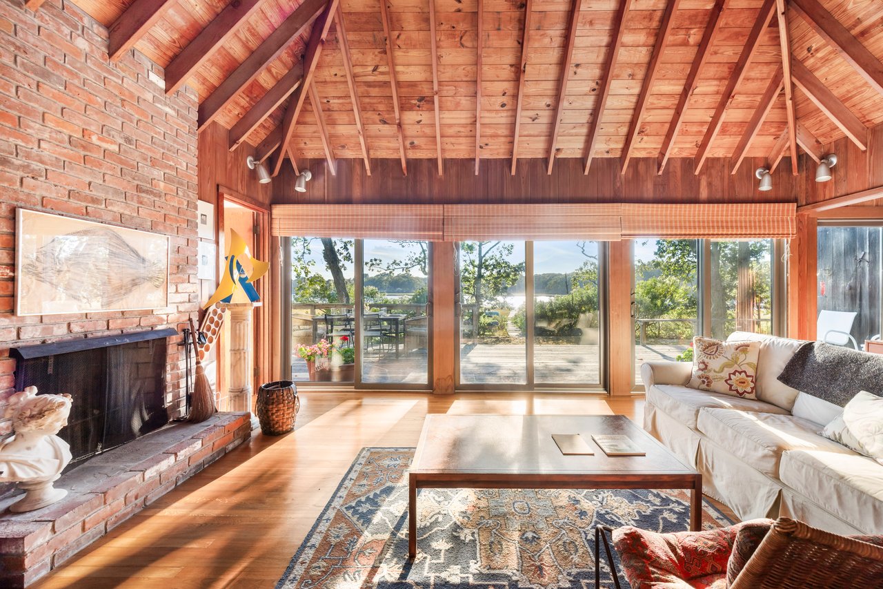 100 Gerard Drive, East Hampton