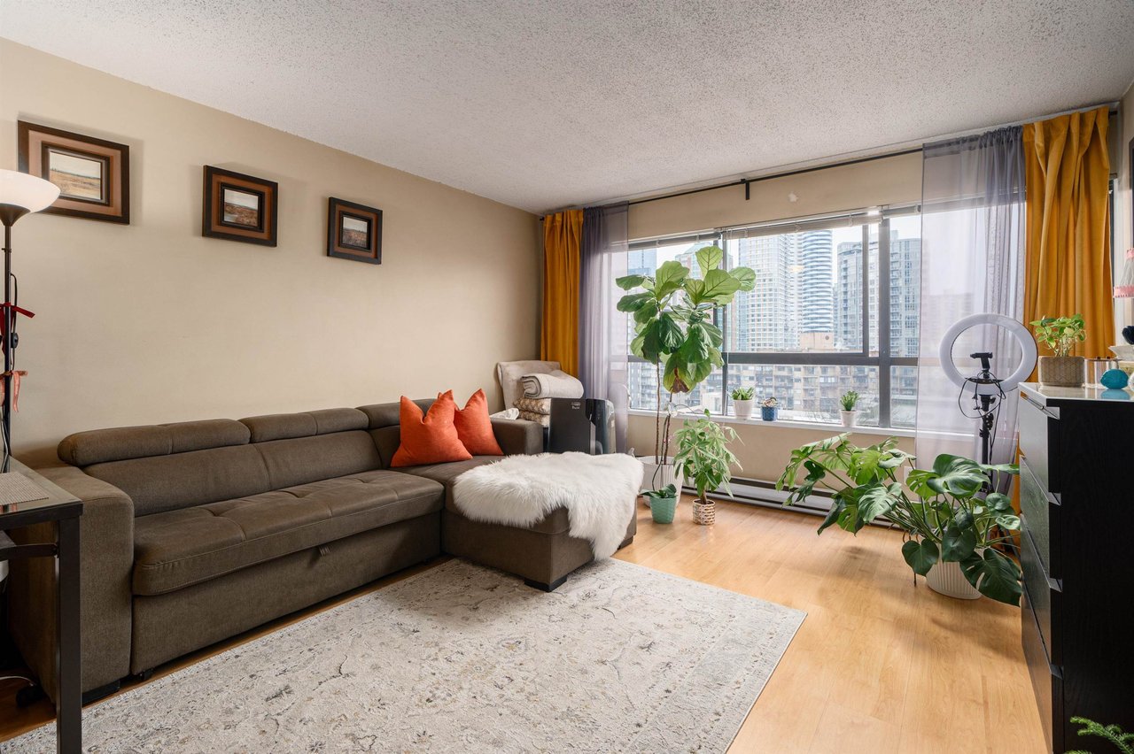 1060 Alberni St, #809