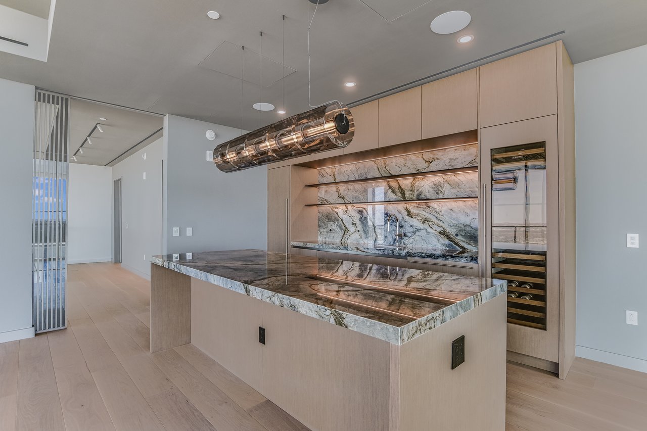 The Modern Penthouse #5502 North