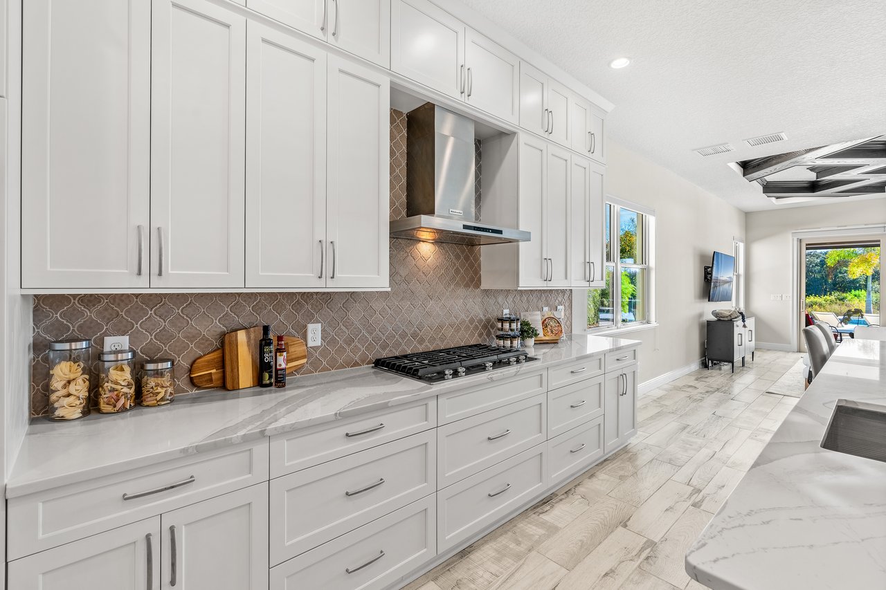 15606 Shorebird Lane