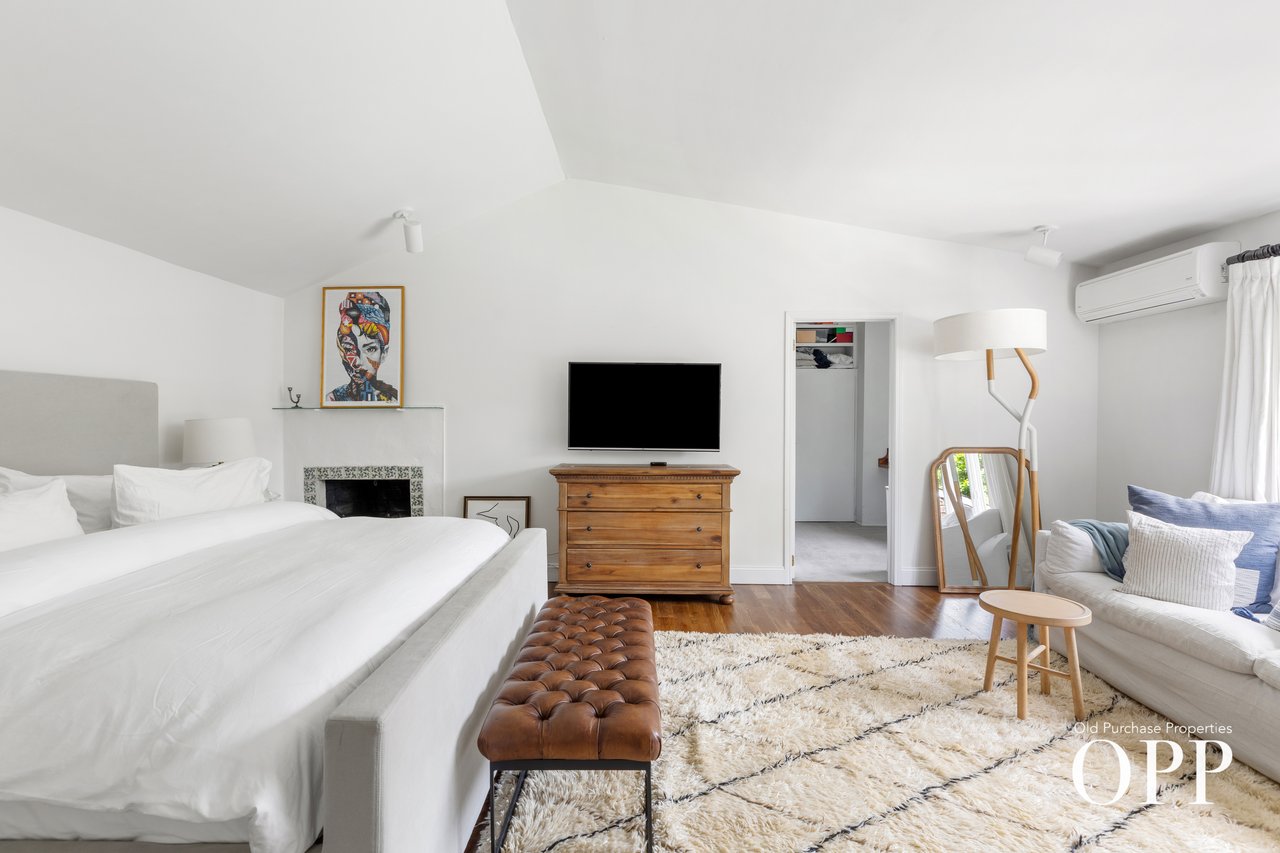 A Timeless Brookhaven Hamlet Retreat