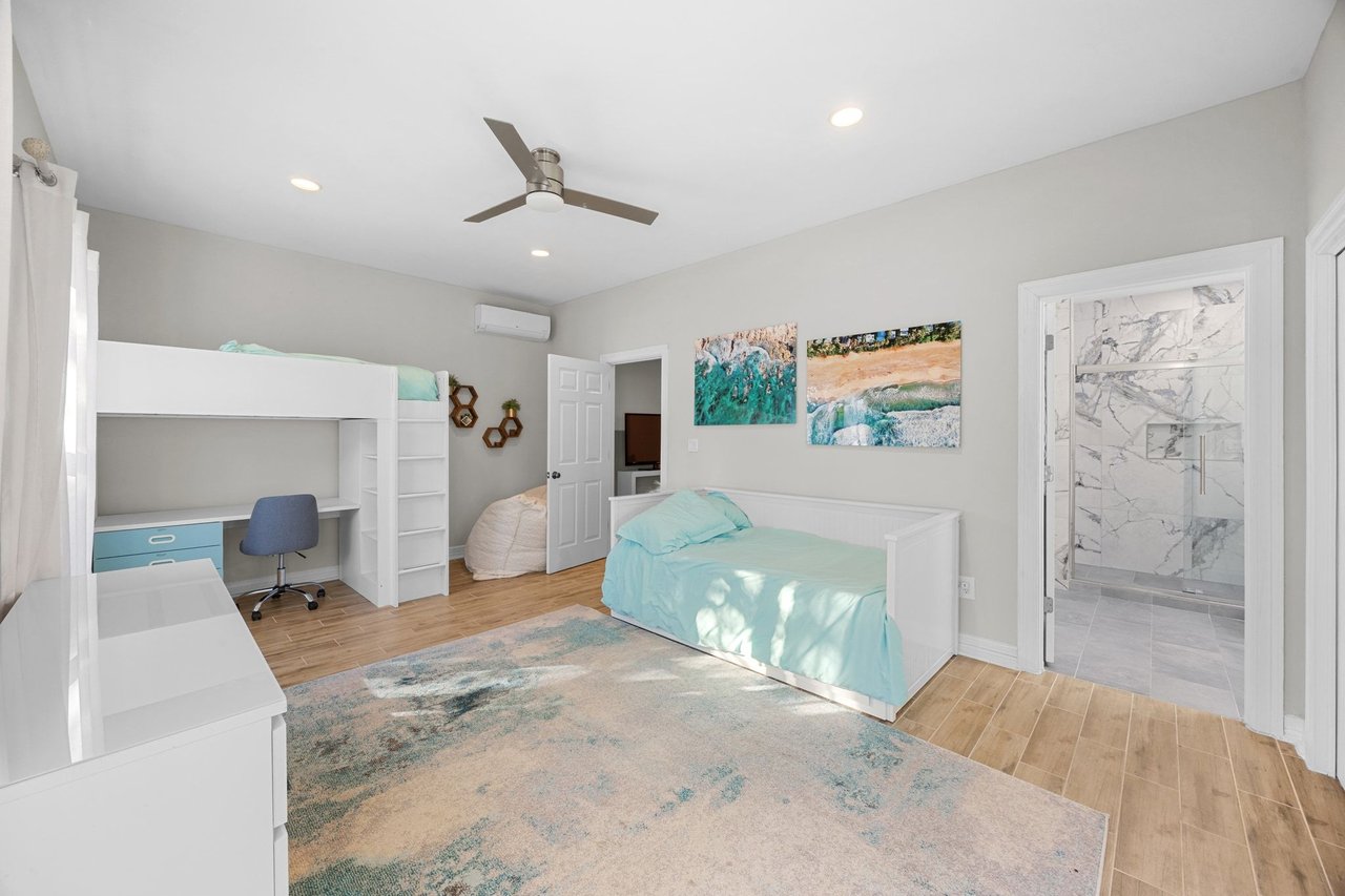5600 Blueridge Ct