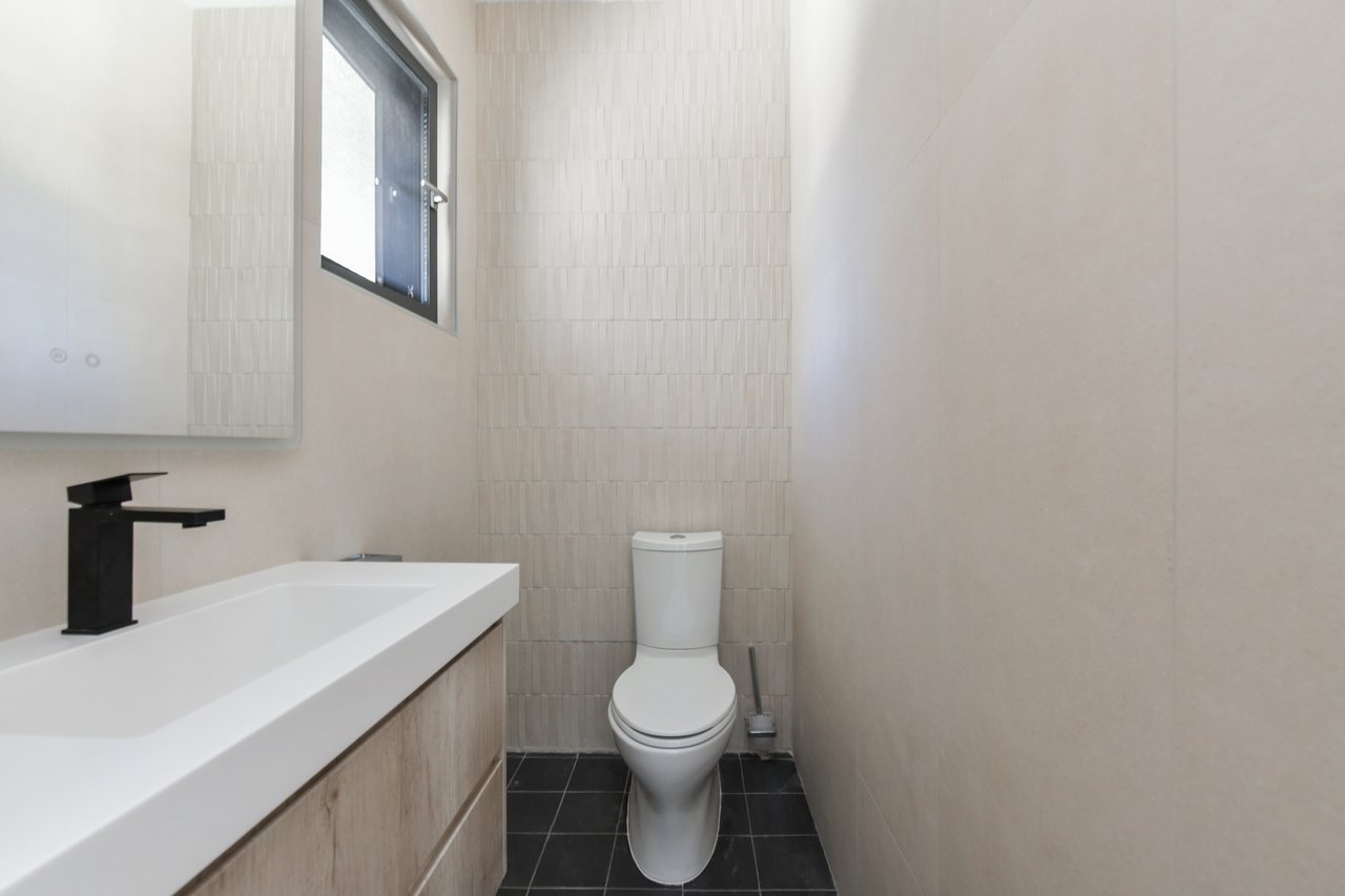 Walishali Condominium Unit 2-21