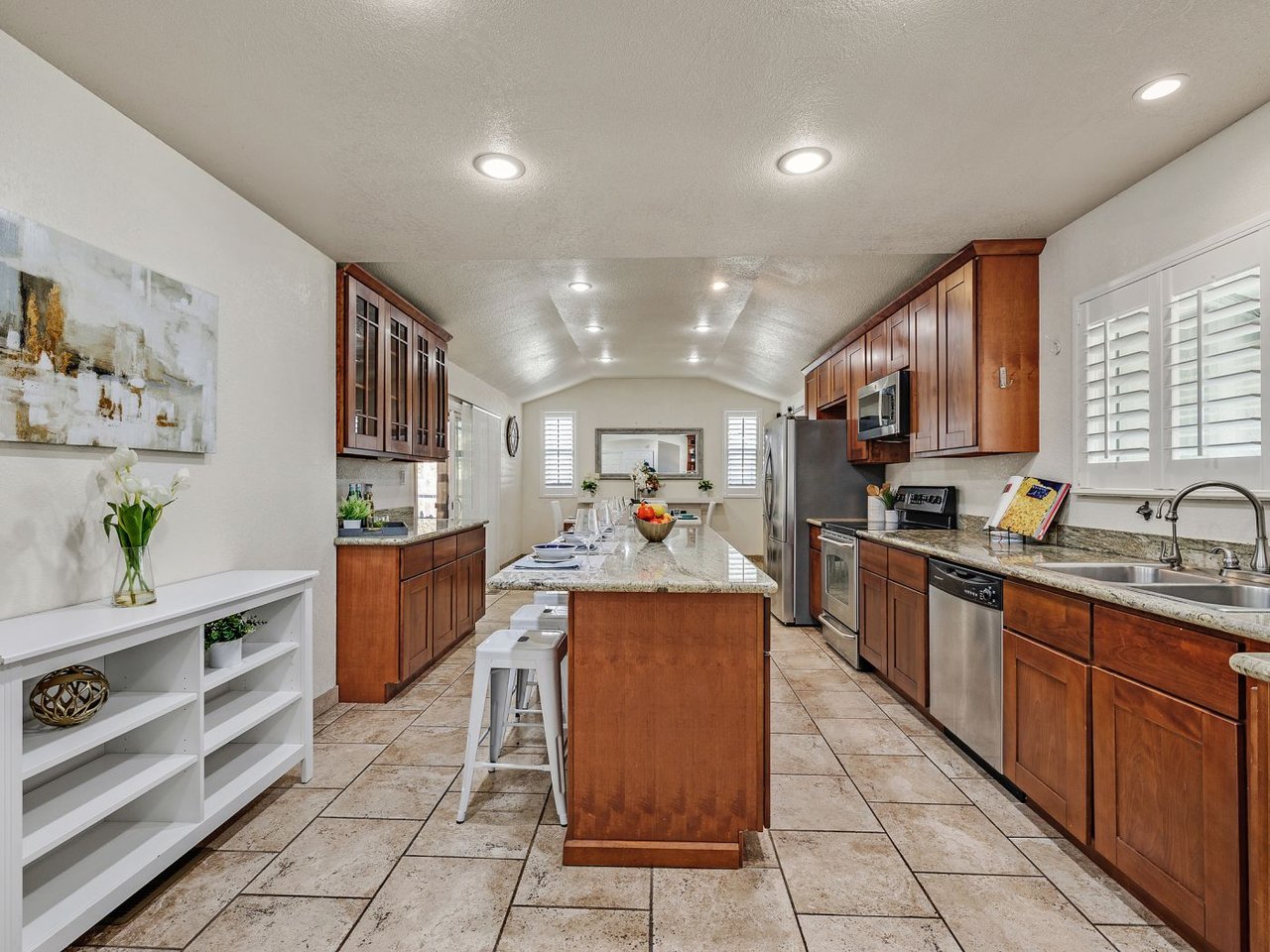 Popular 'Lake Area" of Newark!