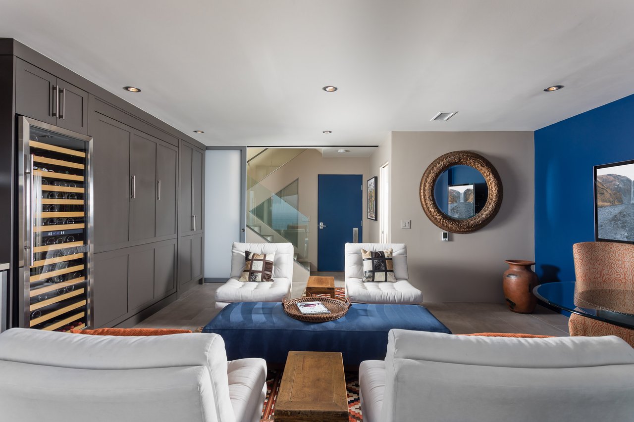 38 Blue Lagoon