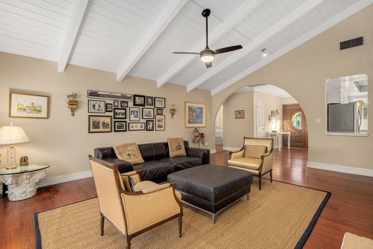 23001 Lita Pl, Woodland Hills, CA 91364