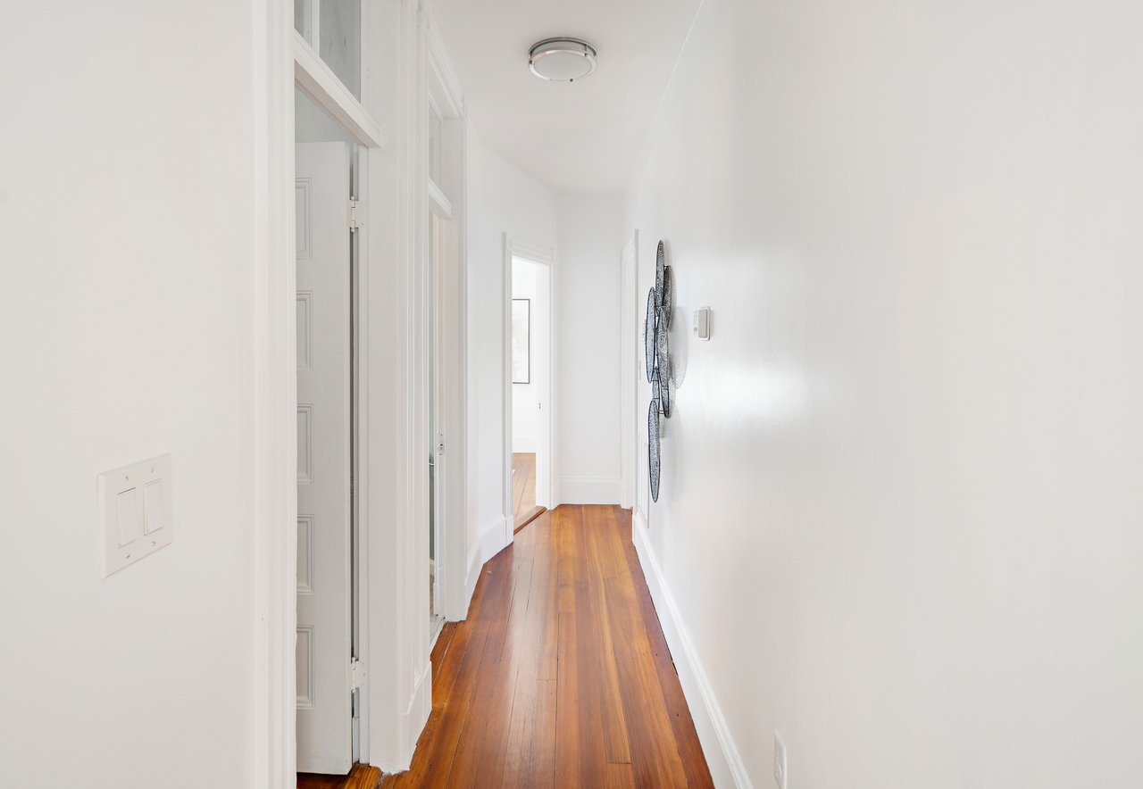 A Captivating Victorian Condo in A Fantastic Neighborhood