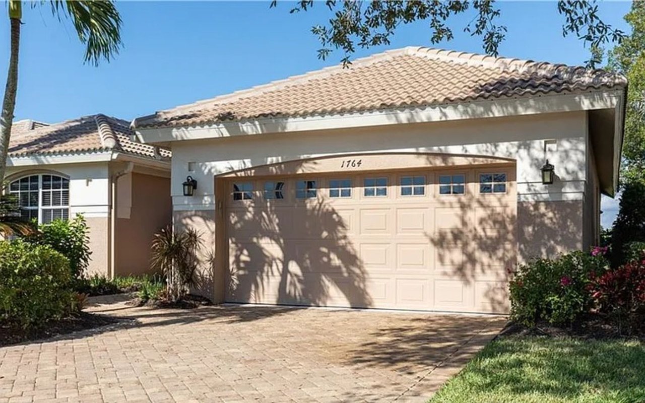 1764 Winding Oaks Way