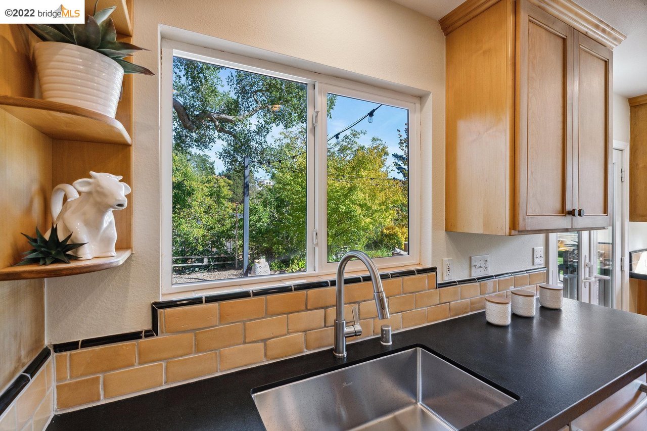 10 Woodside Dr