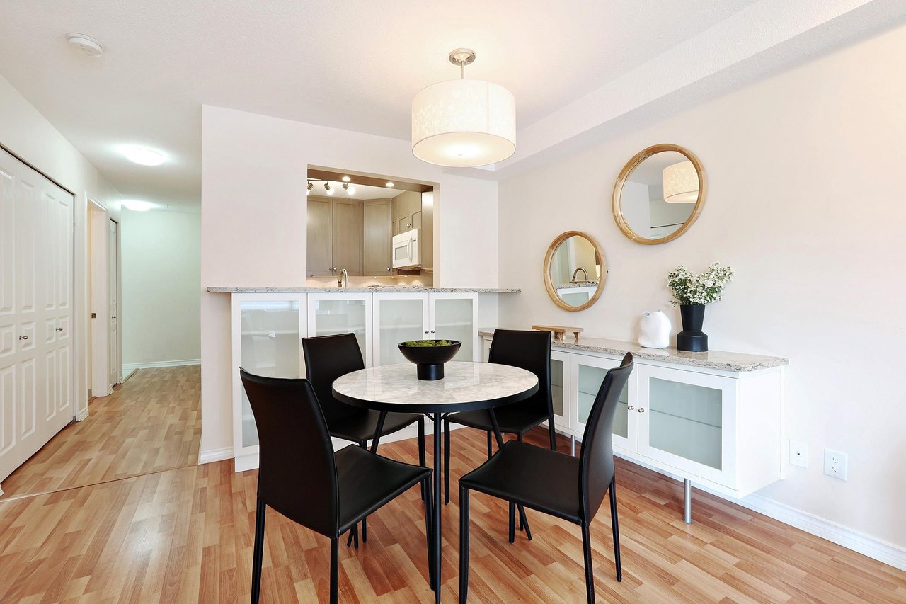 305-2130 W 12th Ave
