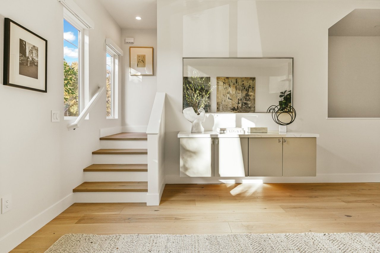 Mar Vista Collection Lot 4
