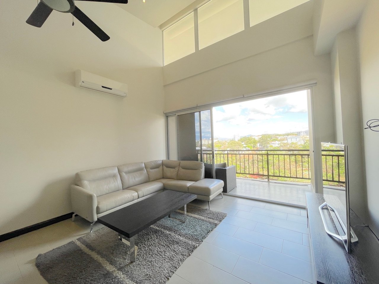 Contemporary High Ceiling Condo, Escazu, San Jose