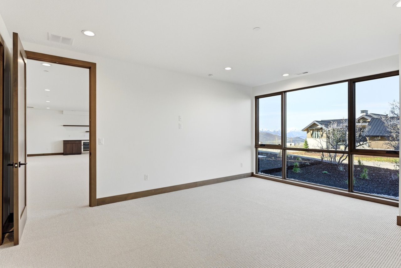 11004 N Wrangler Circle