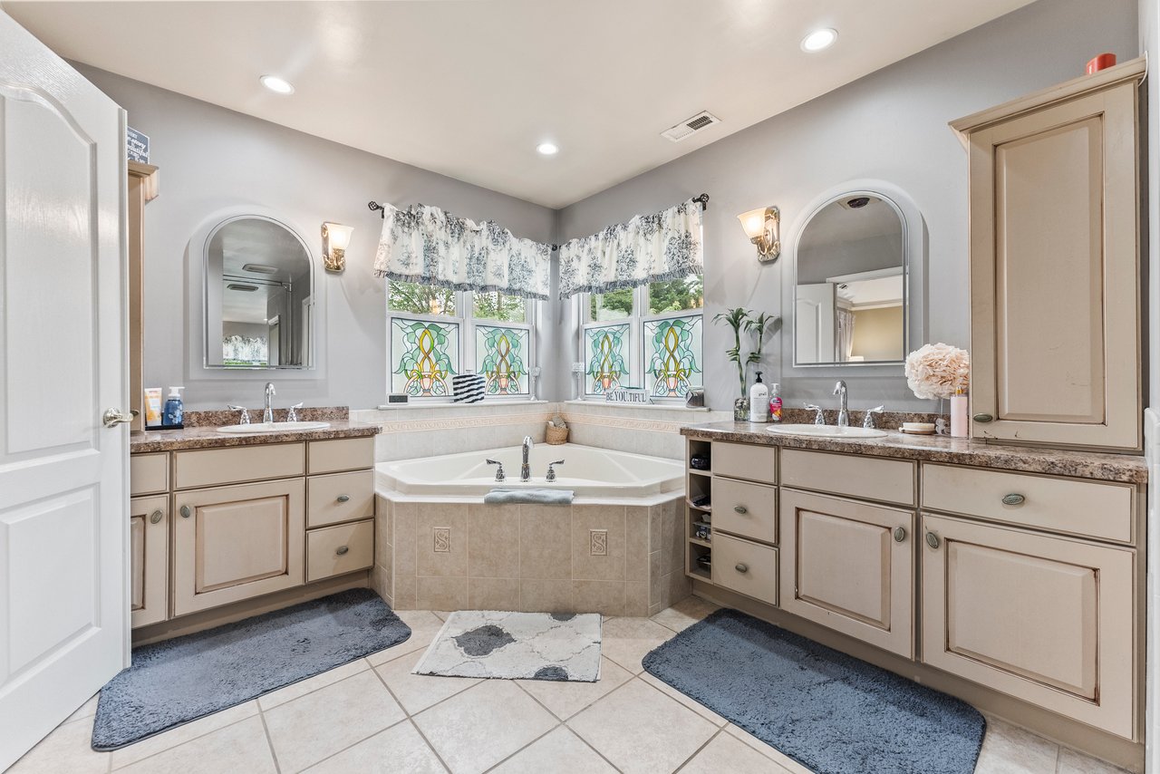 Private Listing in Mullica Hill