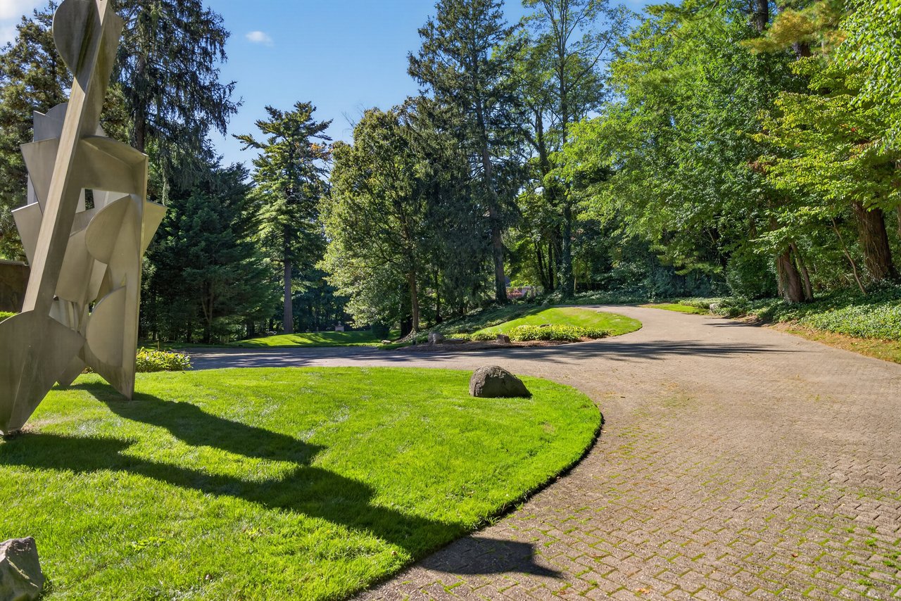 15 Horseshoe Road (Long Island)