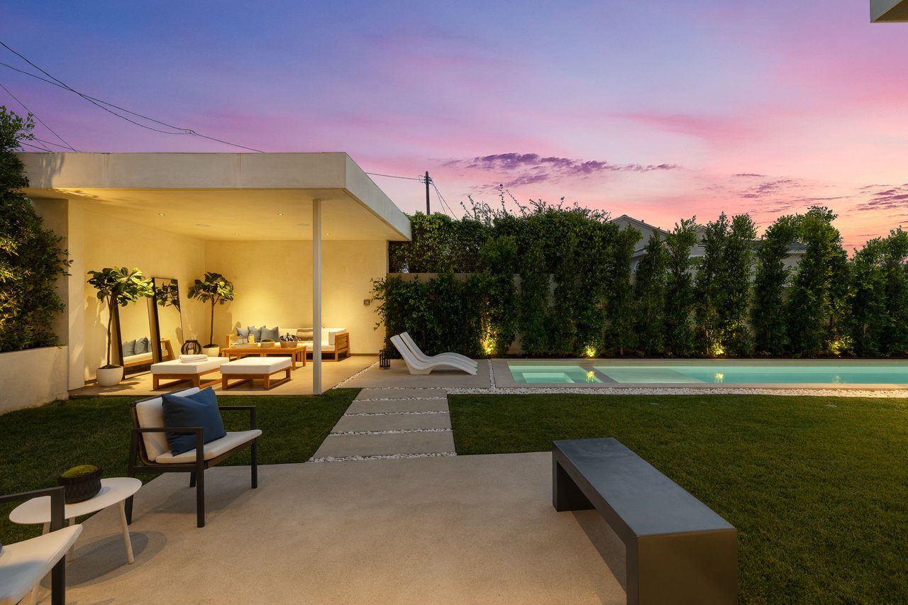 3041 Mountain View