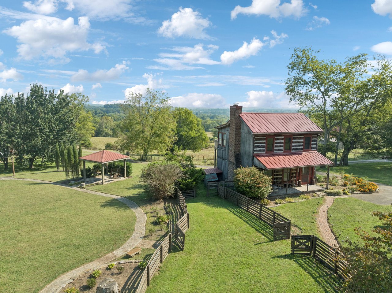 1512 Williamsport Pike