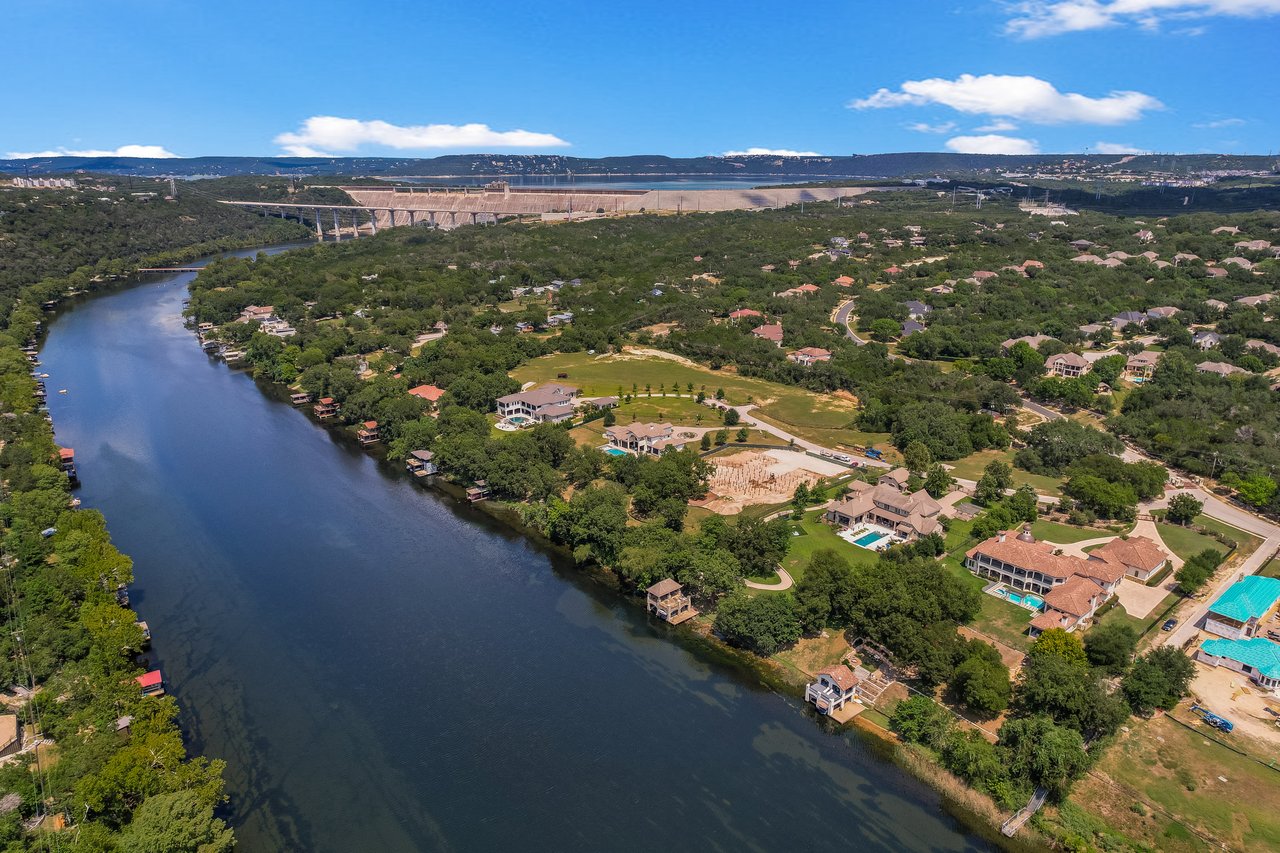 Extraordinary Lake Austin Compound