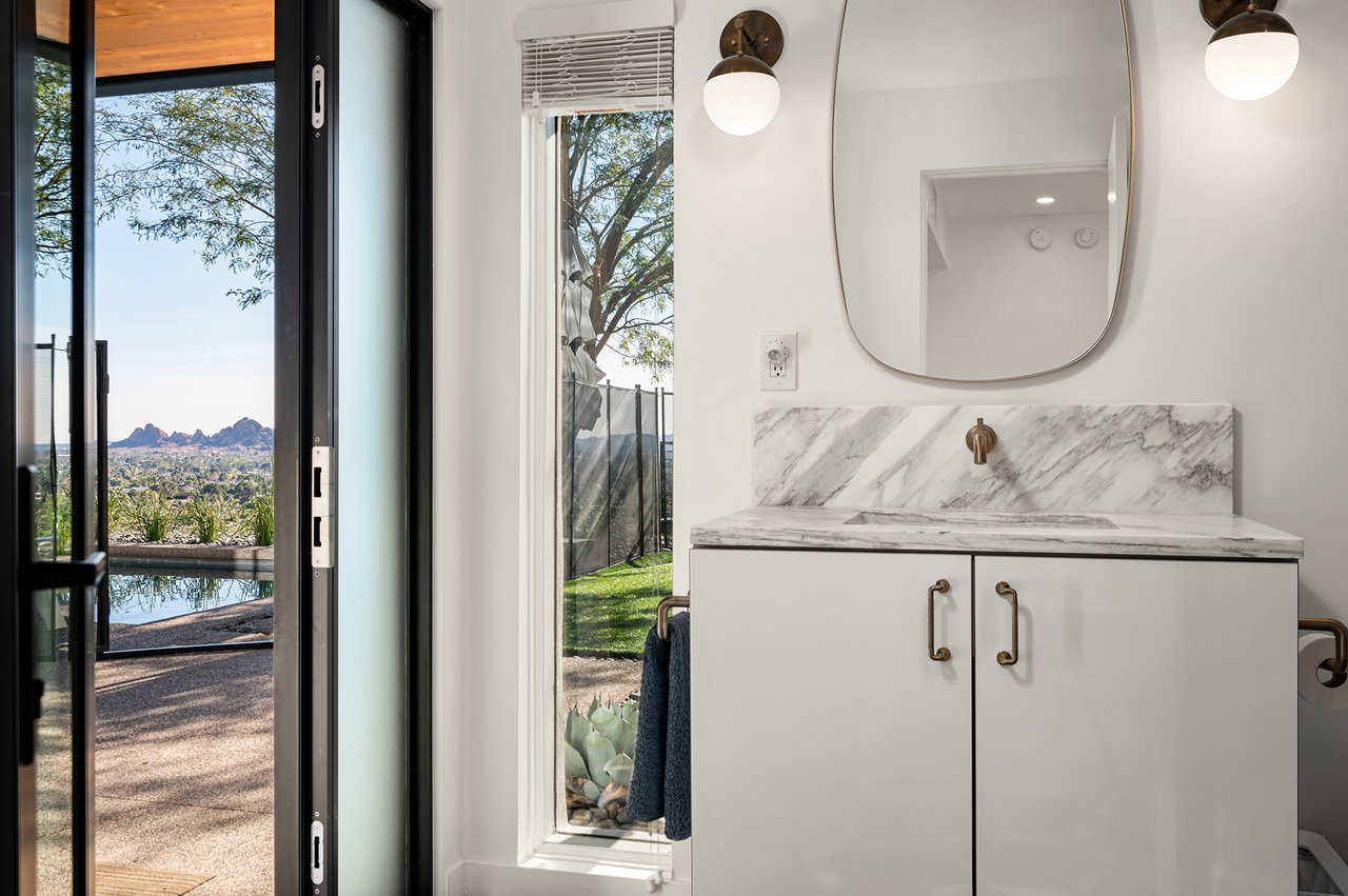 5419 E VALLE VISTA Road