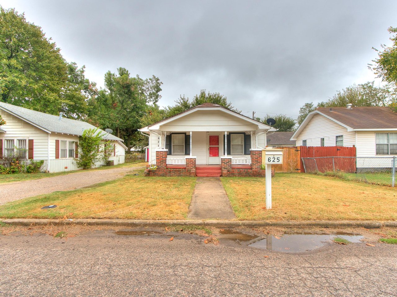 625 West Dewey Street