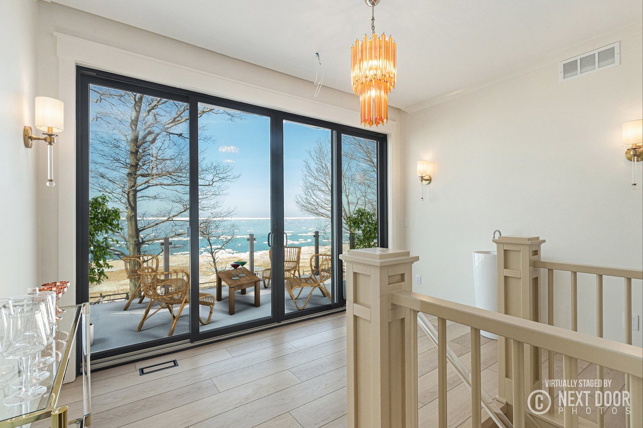 2578 2576, 2572 Lakeshore Drive