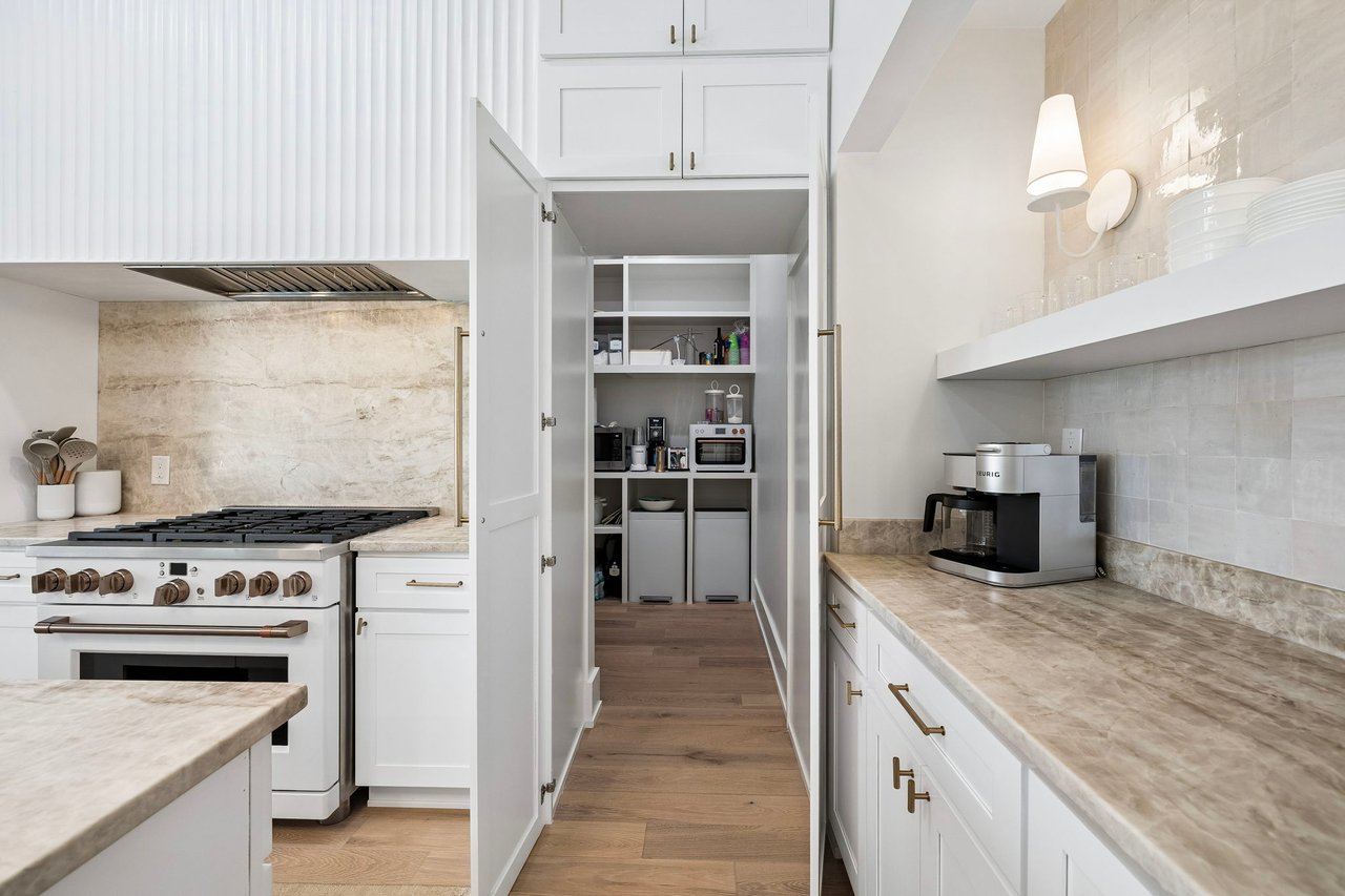 The Sand Cliffs Coastal Retreat