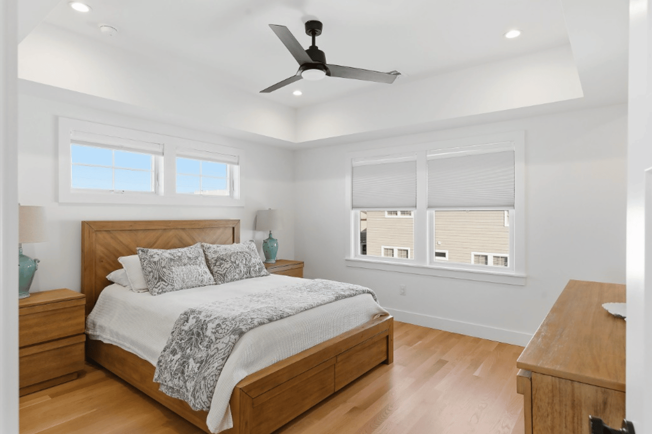 11 E 13th Street, Beach Haven