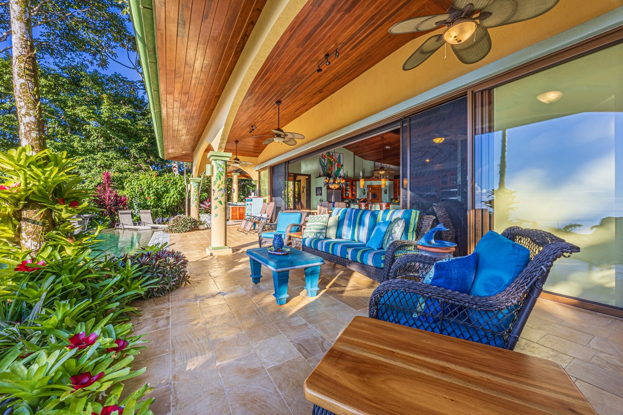 Costa Verde Estates Oceanview Home with Guest House