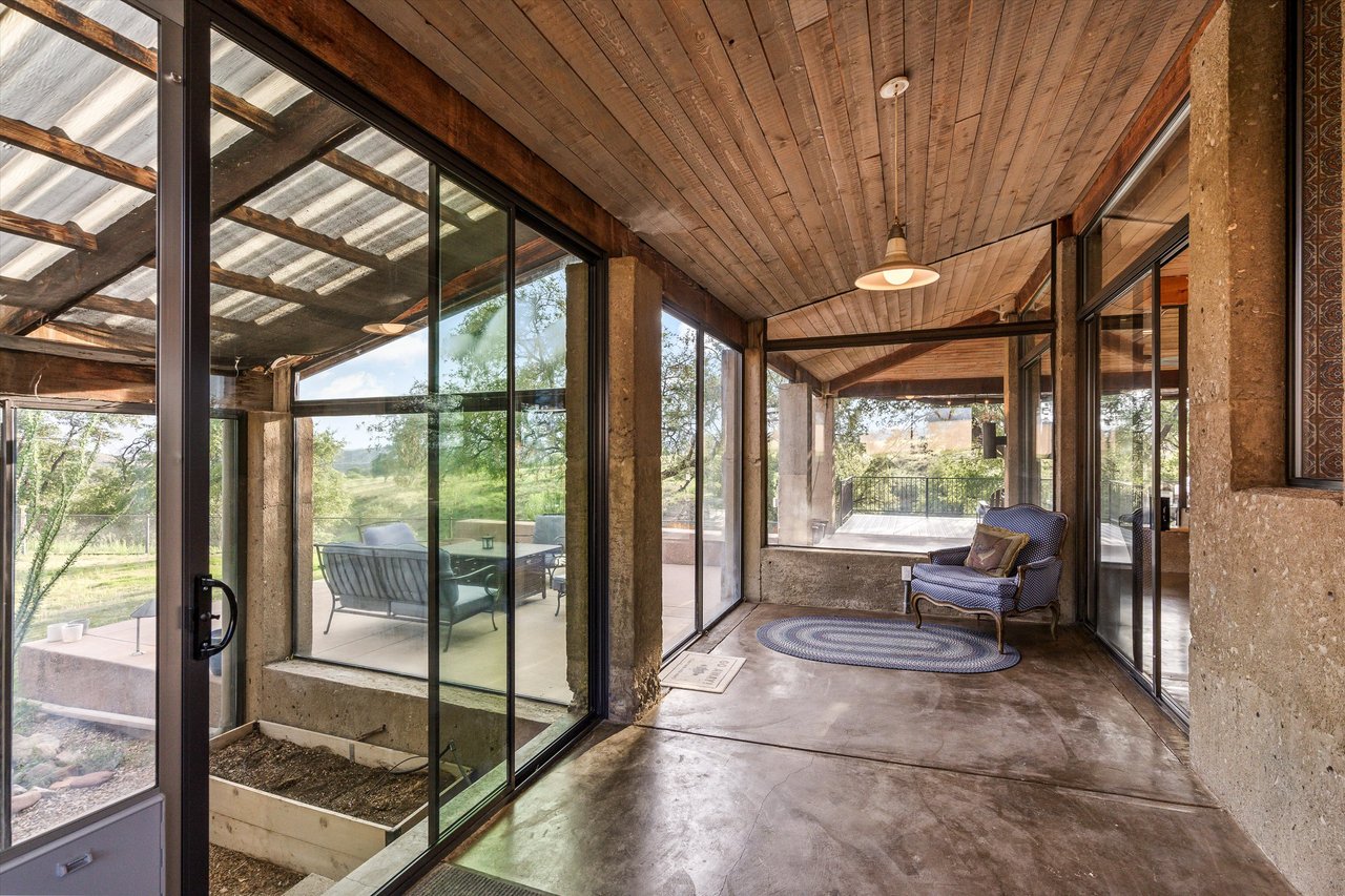 85 Hog Canyon Road