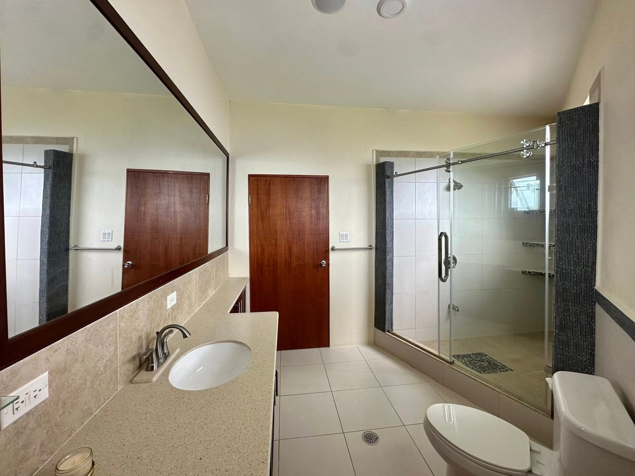 1080 Lorma Bay 2 Bedroom Apartment