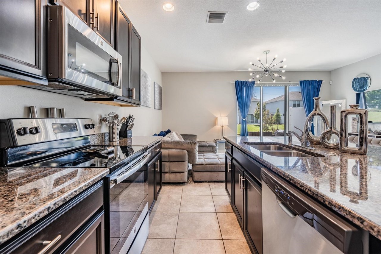 Modern Townhome Living in the Heart of Riverview