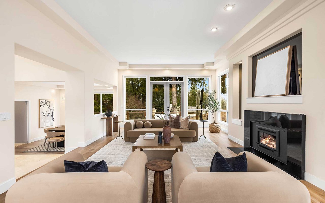 Custom-Built Lochwood-Lozier Home in Montreux