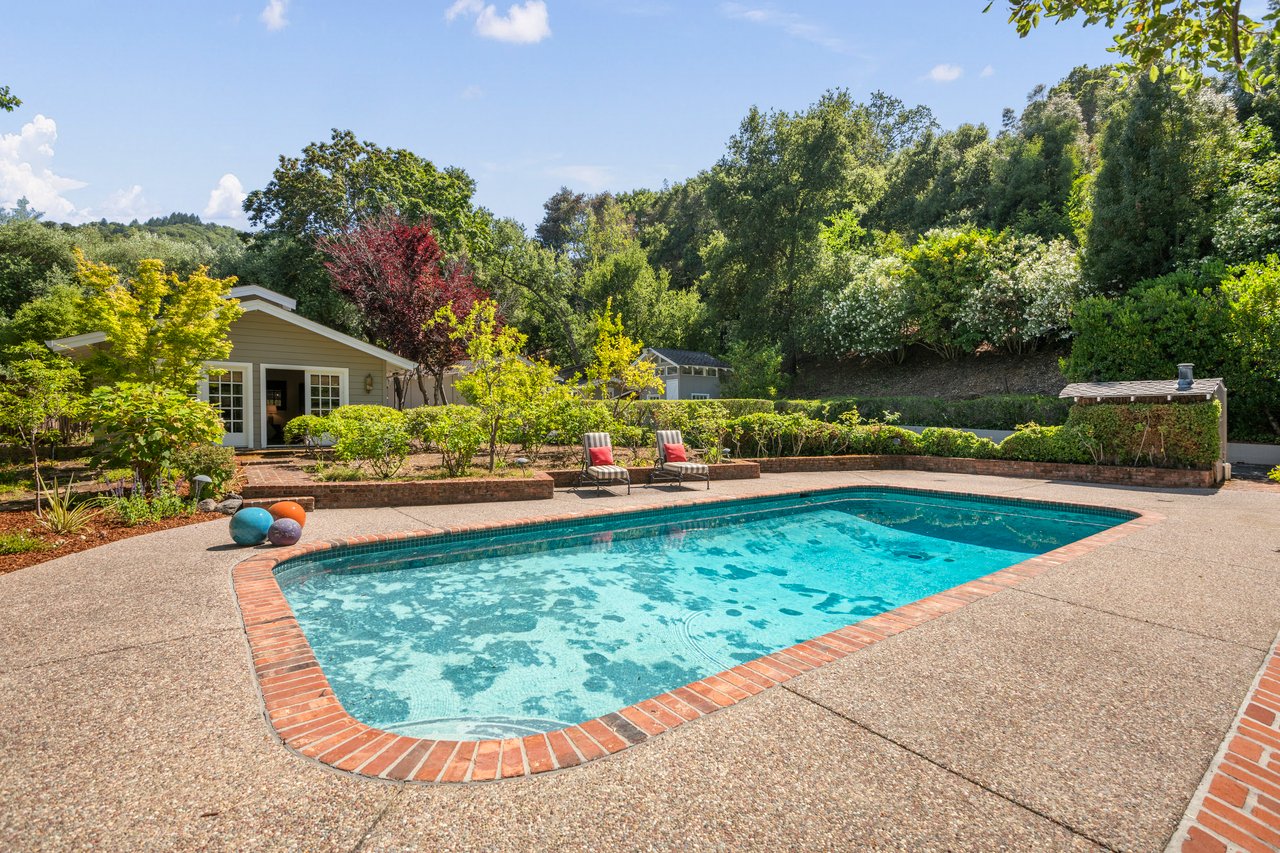 15745 Peach Hill Road
