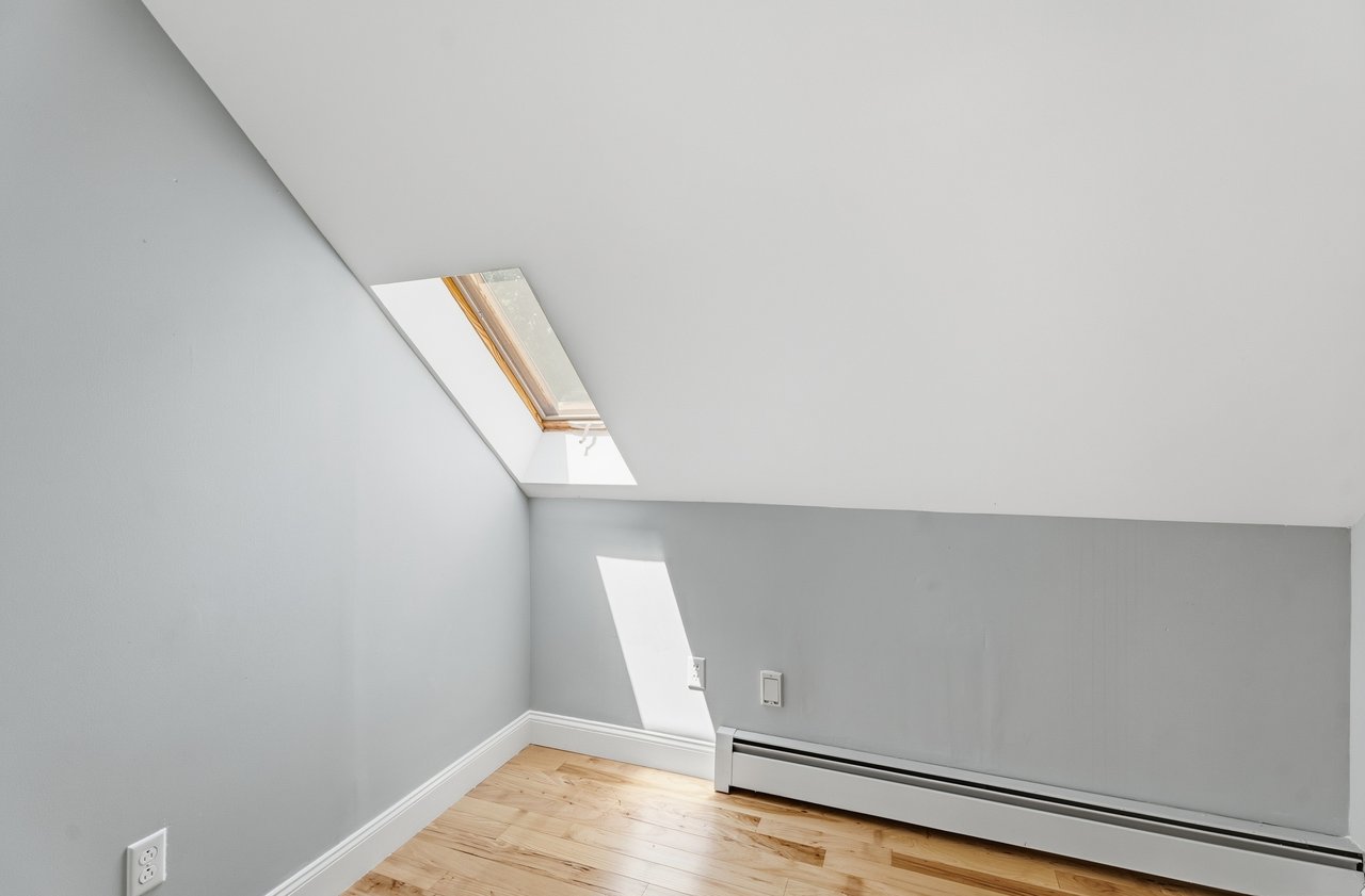 571 Linden St