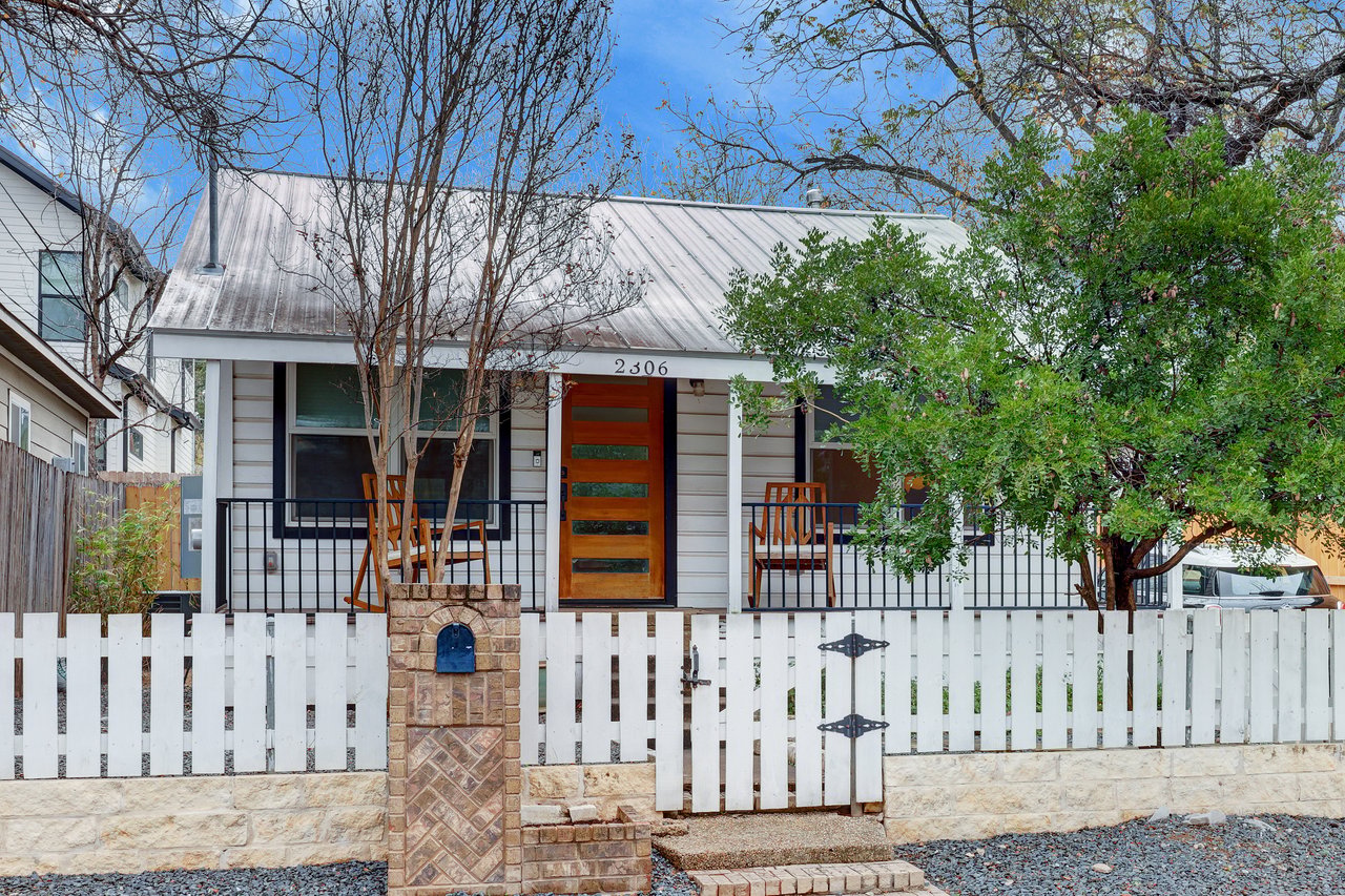 2306 Santa Maria St
