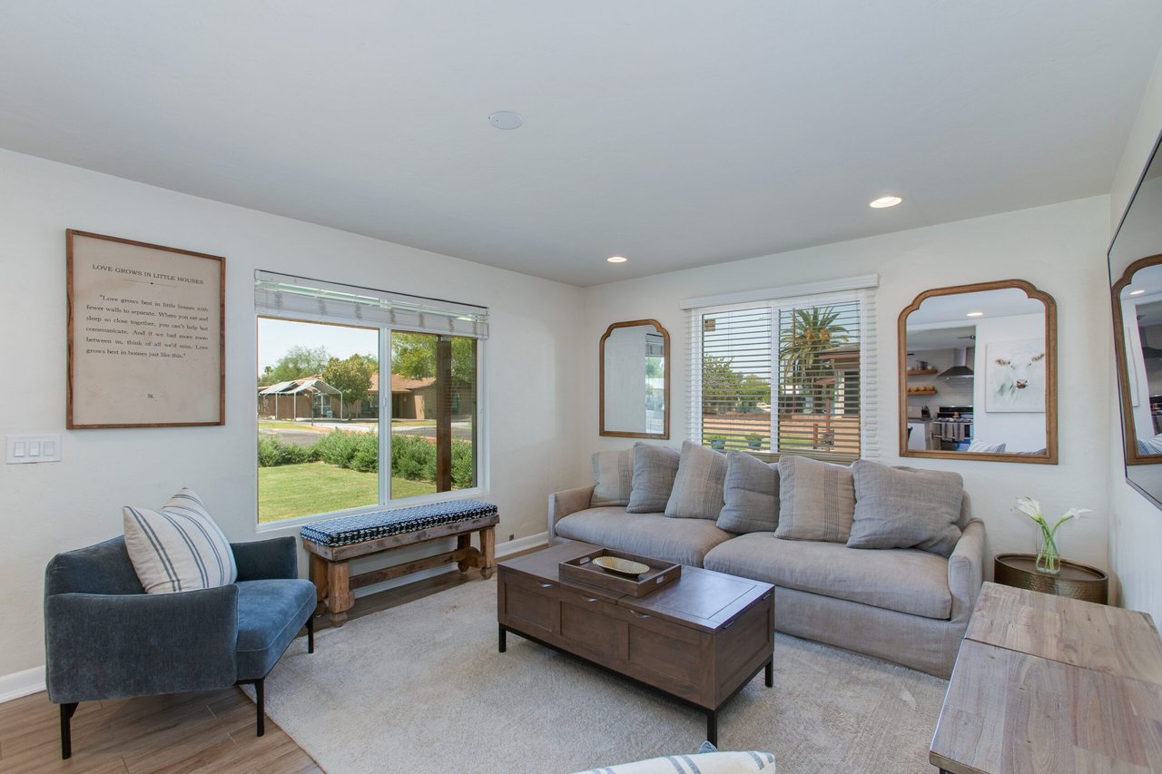 2438 E Indianola Ave.