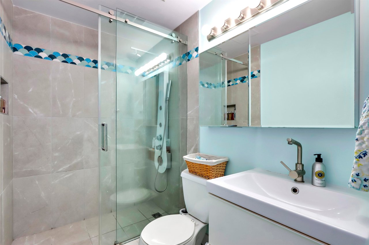 309-3600 Windcrest Drive, North Vancouver