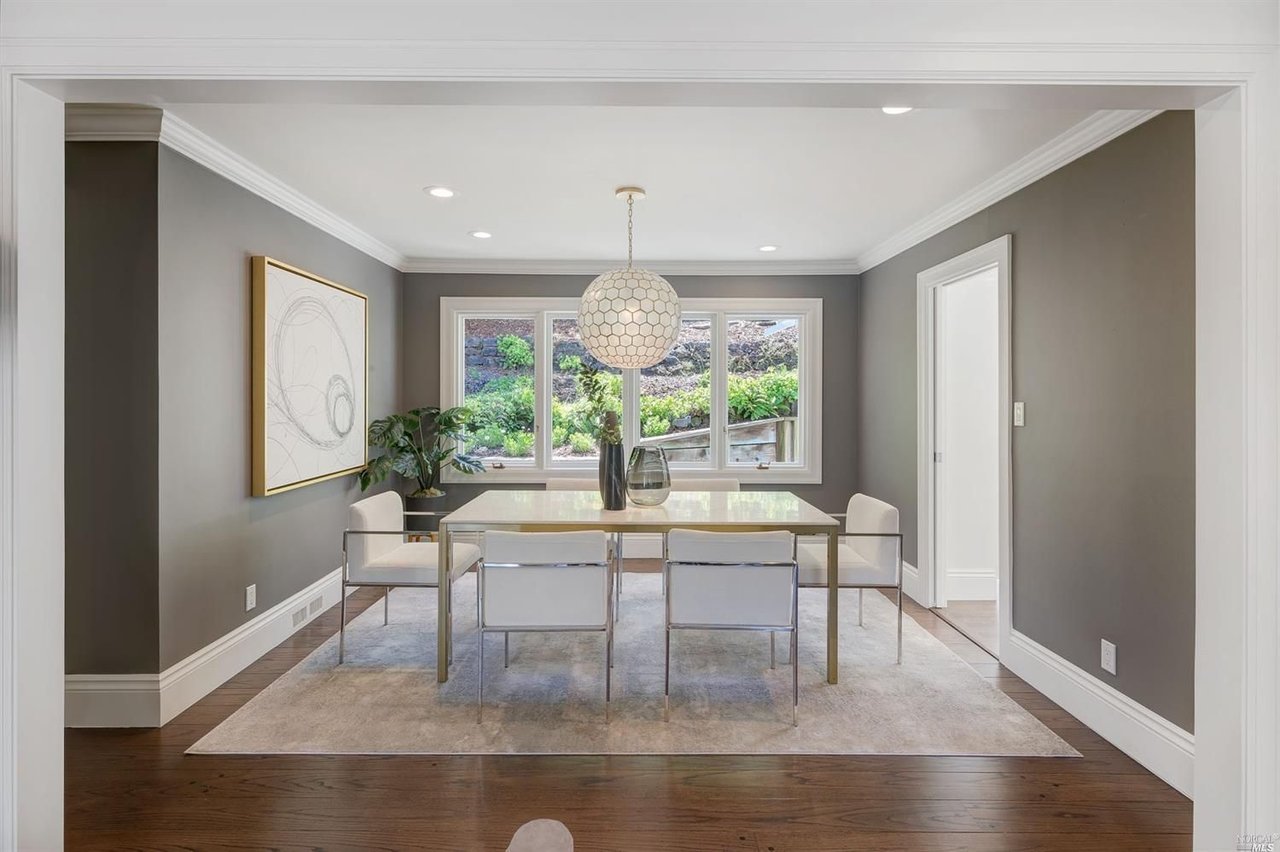 127 S Ridgewood Rd