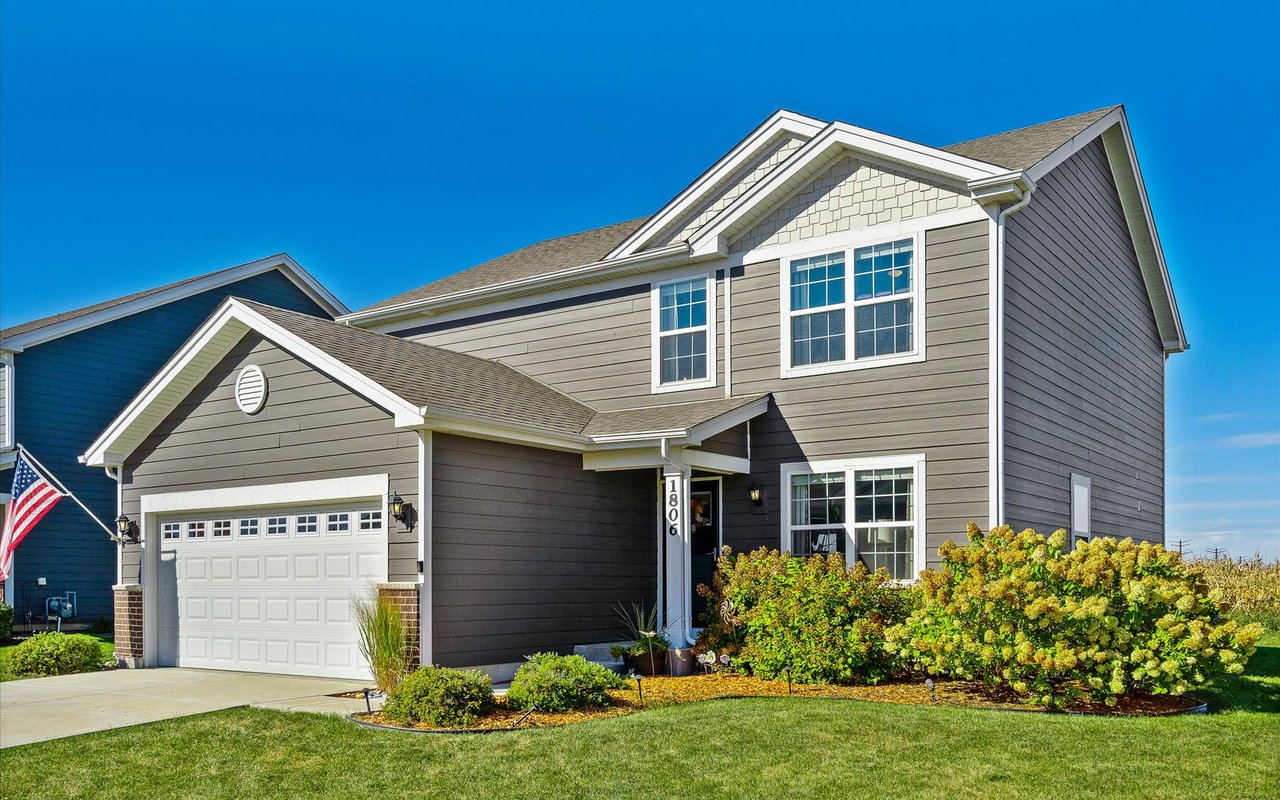 Welcome Home to Shorewood Towne Center: Modern Comfort Meets Classic Charm