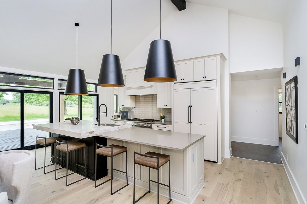 1255 W 161st Street