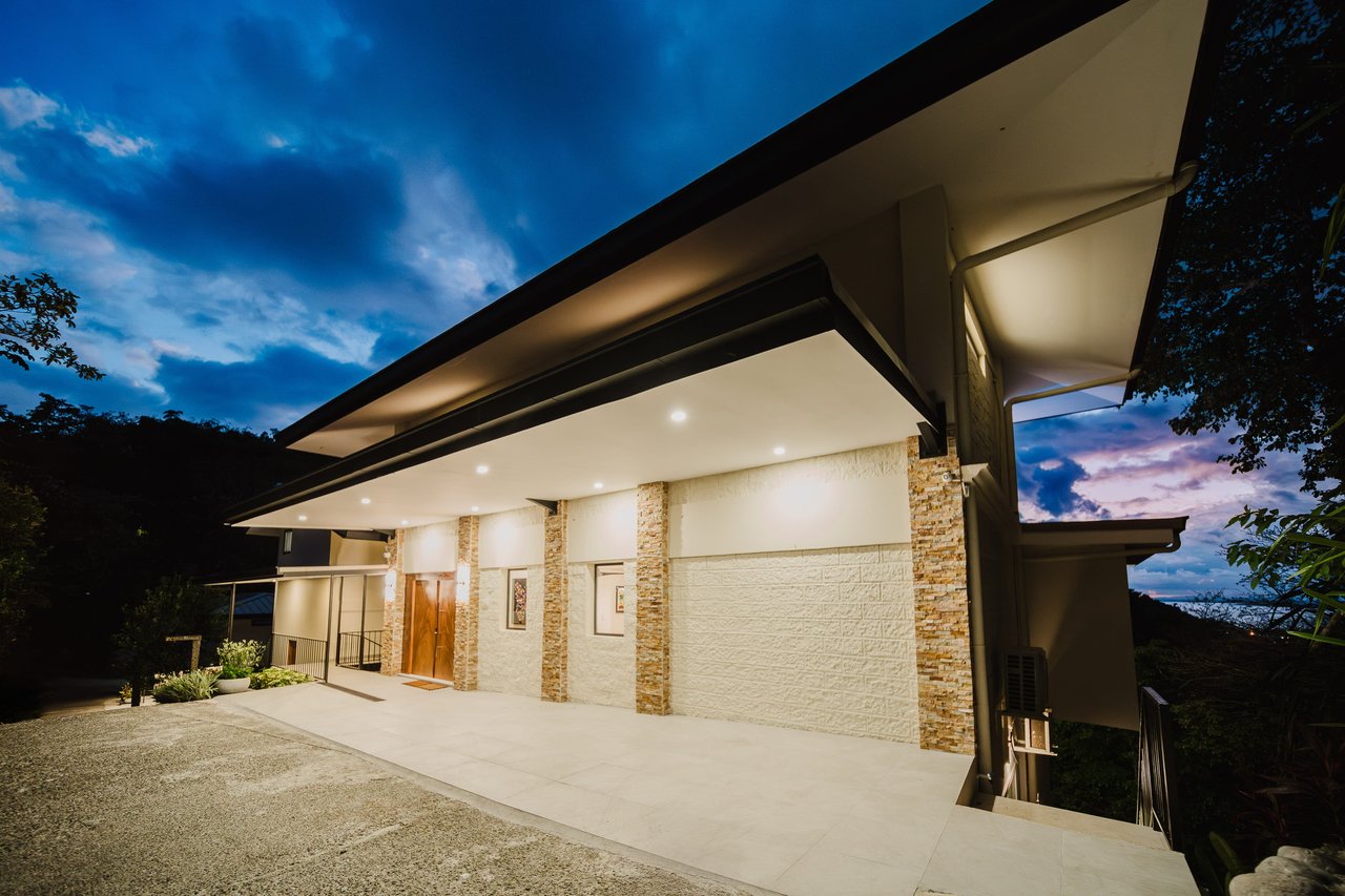 American luxury where the mountains meet the Pacific