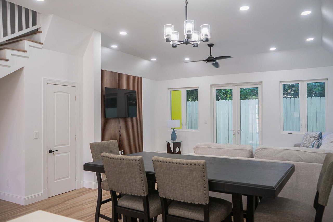 Unit #6 Dunmore Court