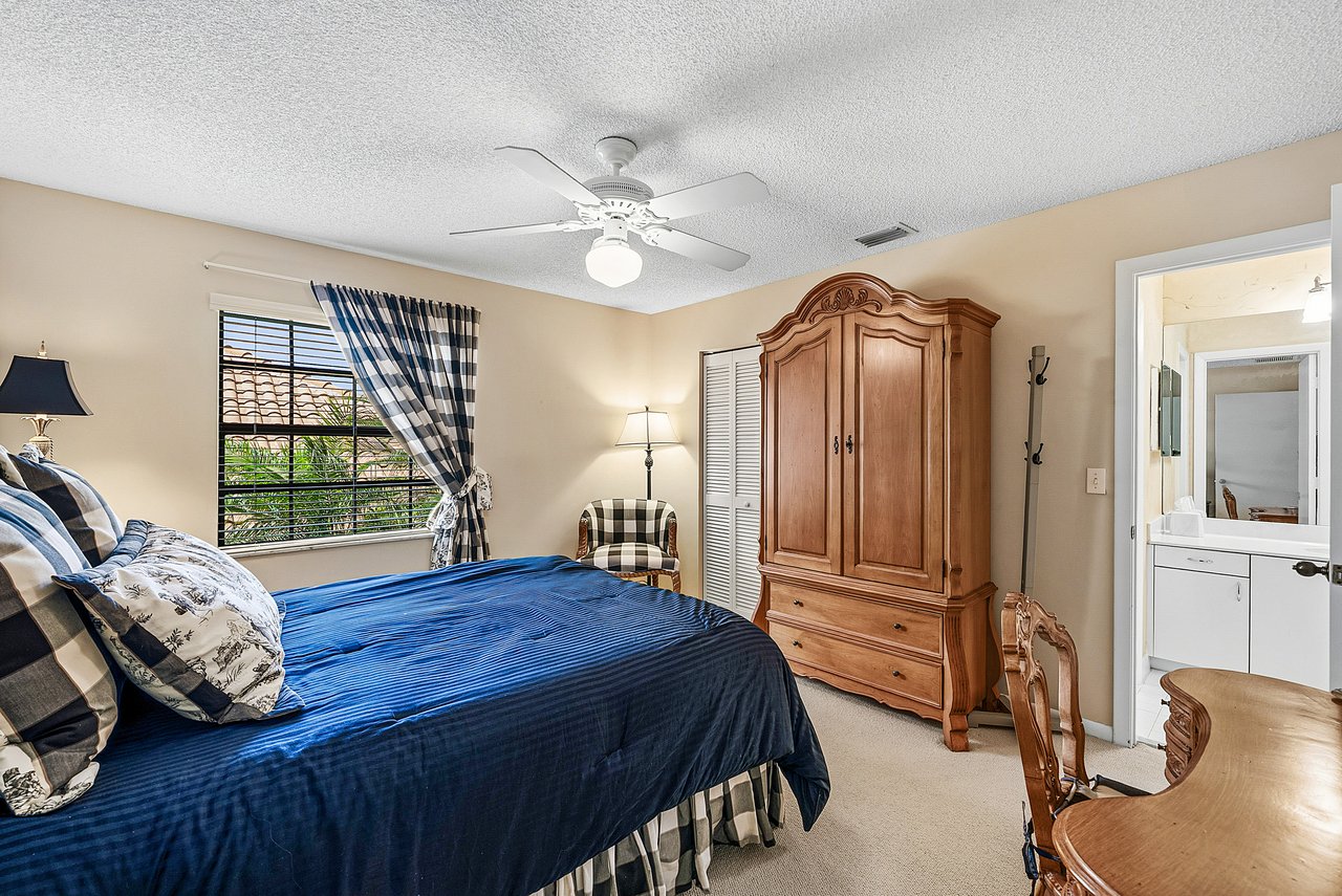 5068 Via De Amalfi Drive